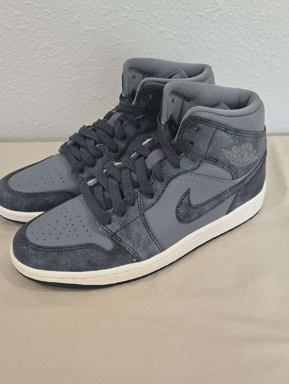 Nike Air Jordan 1 Mid, Women’s 8.5  "Distressed Smoke Grey" Sneakers NWOB